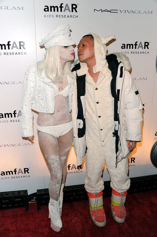Illustration for article titled Gaga Ooh La La: AmFar Gala, As Always, One Of The Year's Best